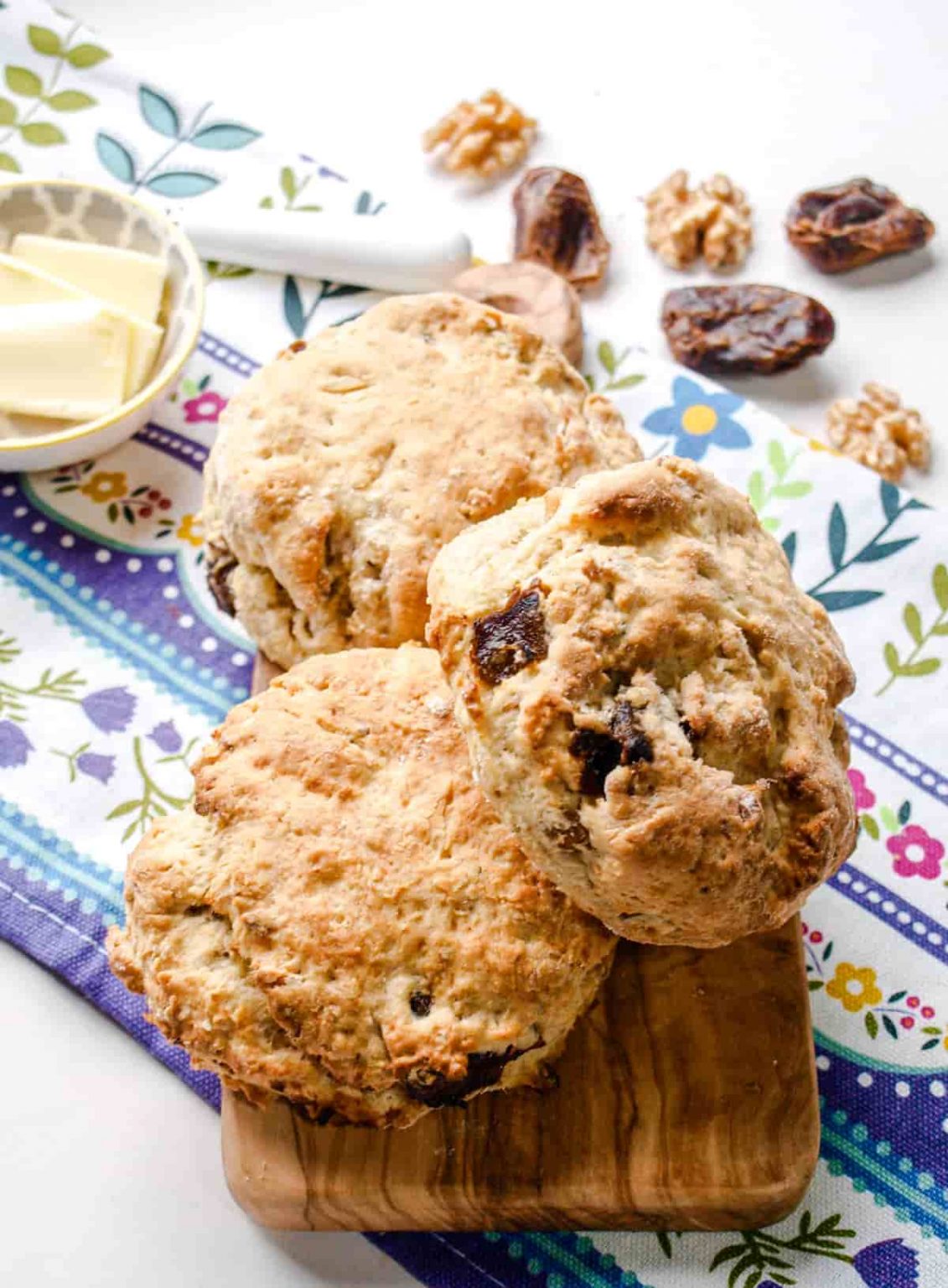 date and walnut scones
