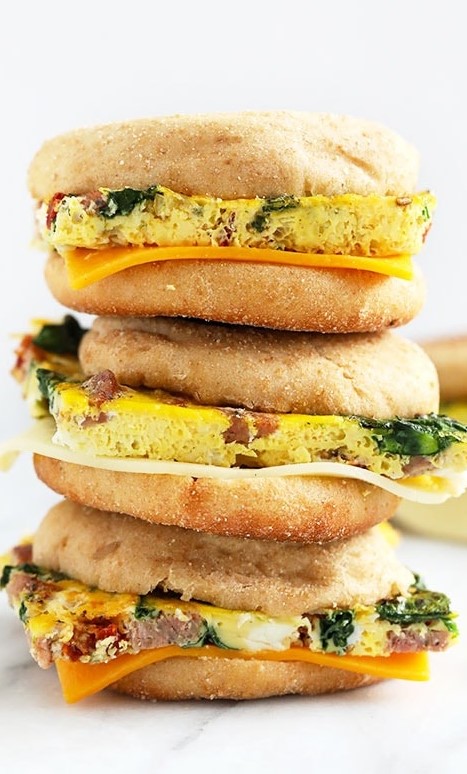 breakfast sandwich