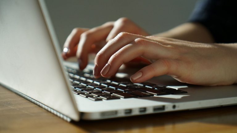 sites that will pay you to write articles