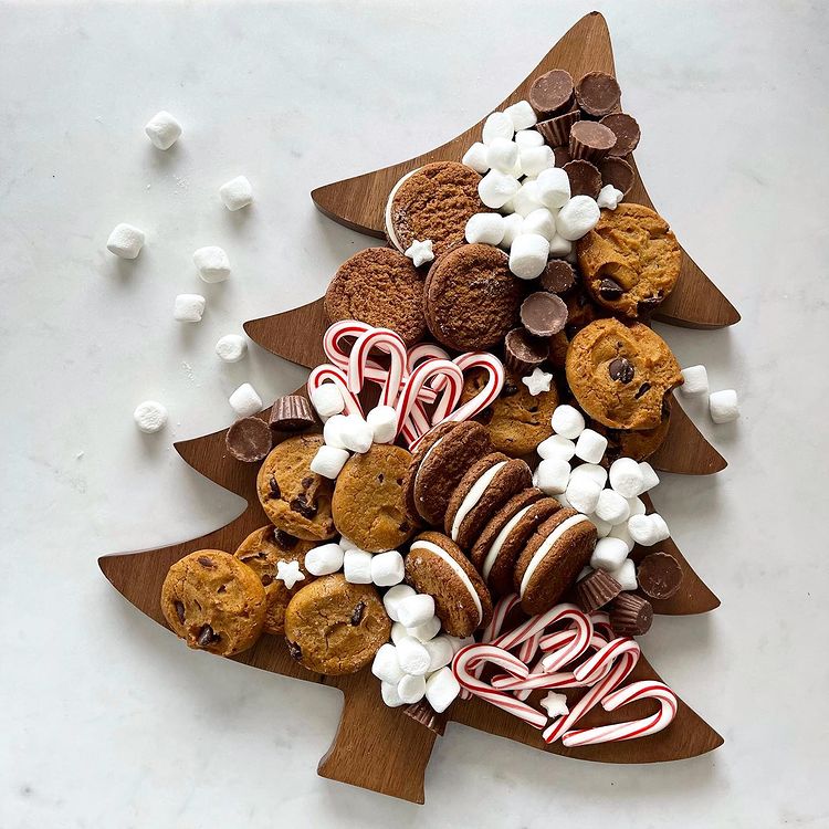 Christmas Charcuterie Cookie Board 4