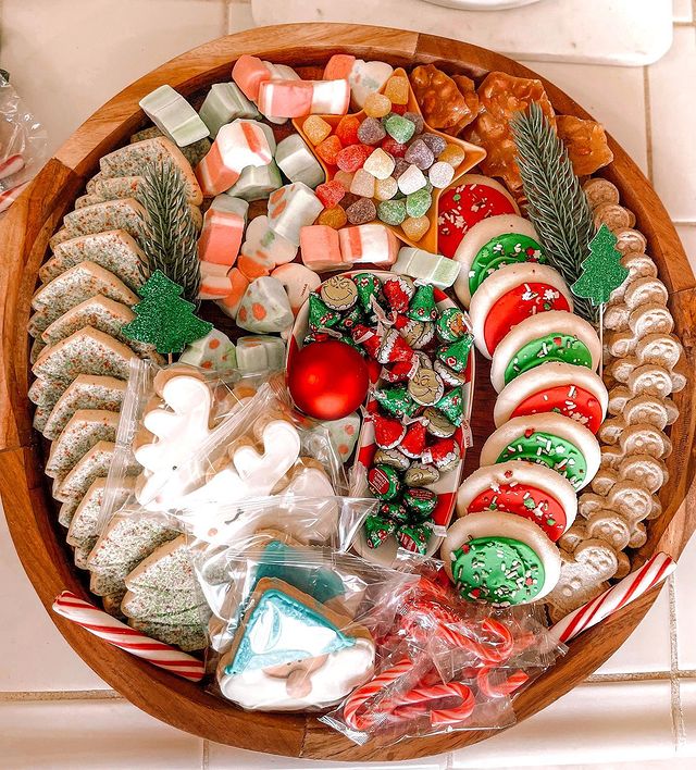 Christmas Charcuterie Cookie Board 7