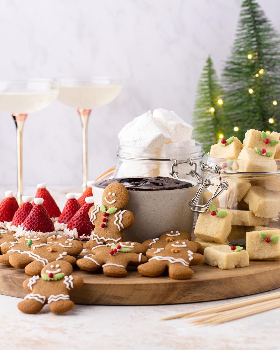 Christmas Charcuterie Dessert Board 4