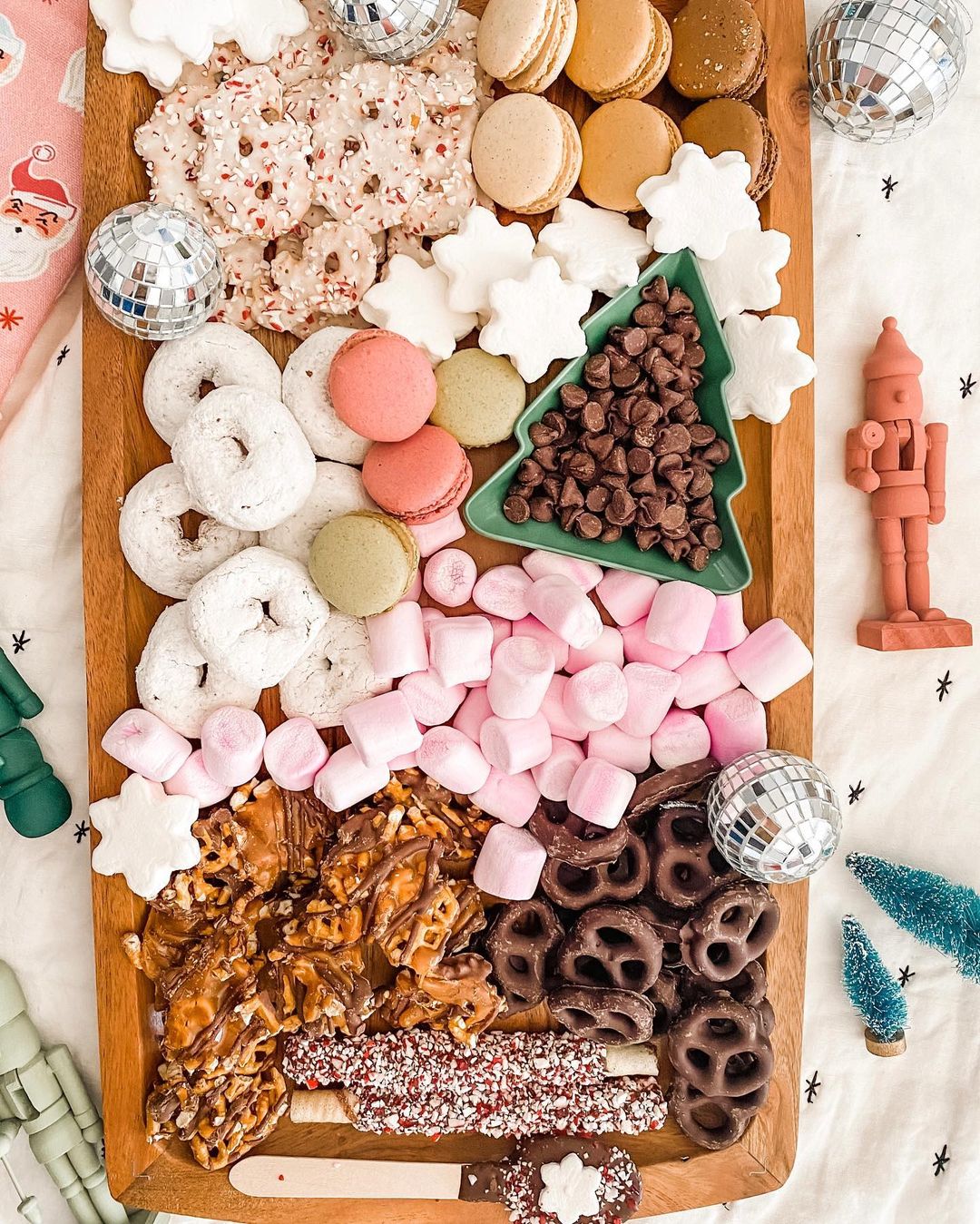 Christmas Charcuterie Dessert Board 5