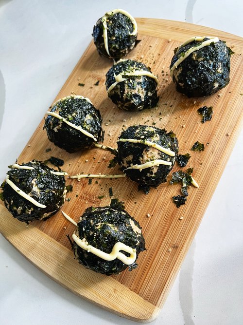 tuna seaweed balls