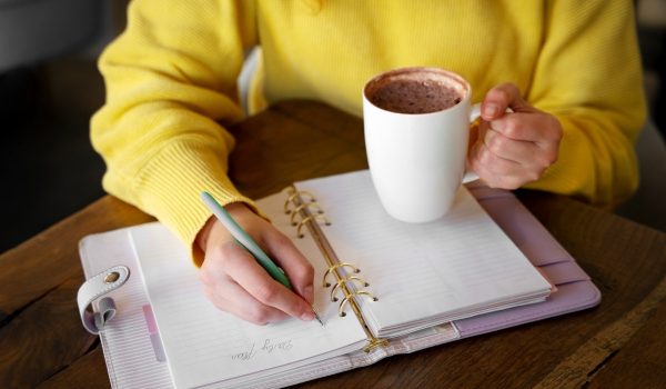 Gratitude Journal: 10 Creative Ways to Practice Gratitude Without Getting Bored